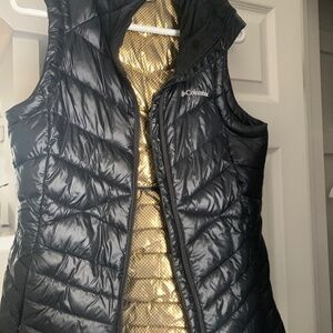 Columbia Women’s Black Vest w/ Gold Omni-Heat – M – Excellent